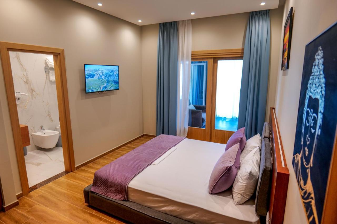 6 Milje Hotel Εξαμίλιο Εξωτερικό φωτογραφία